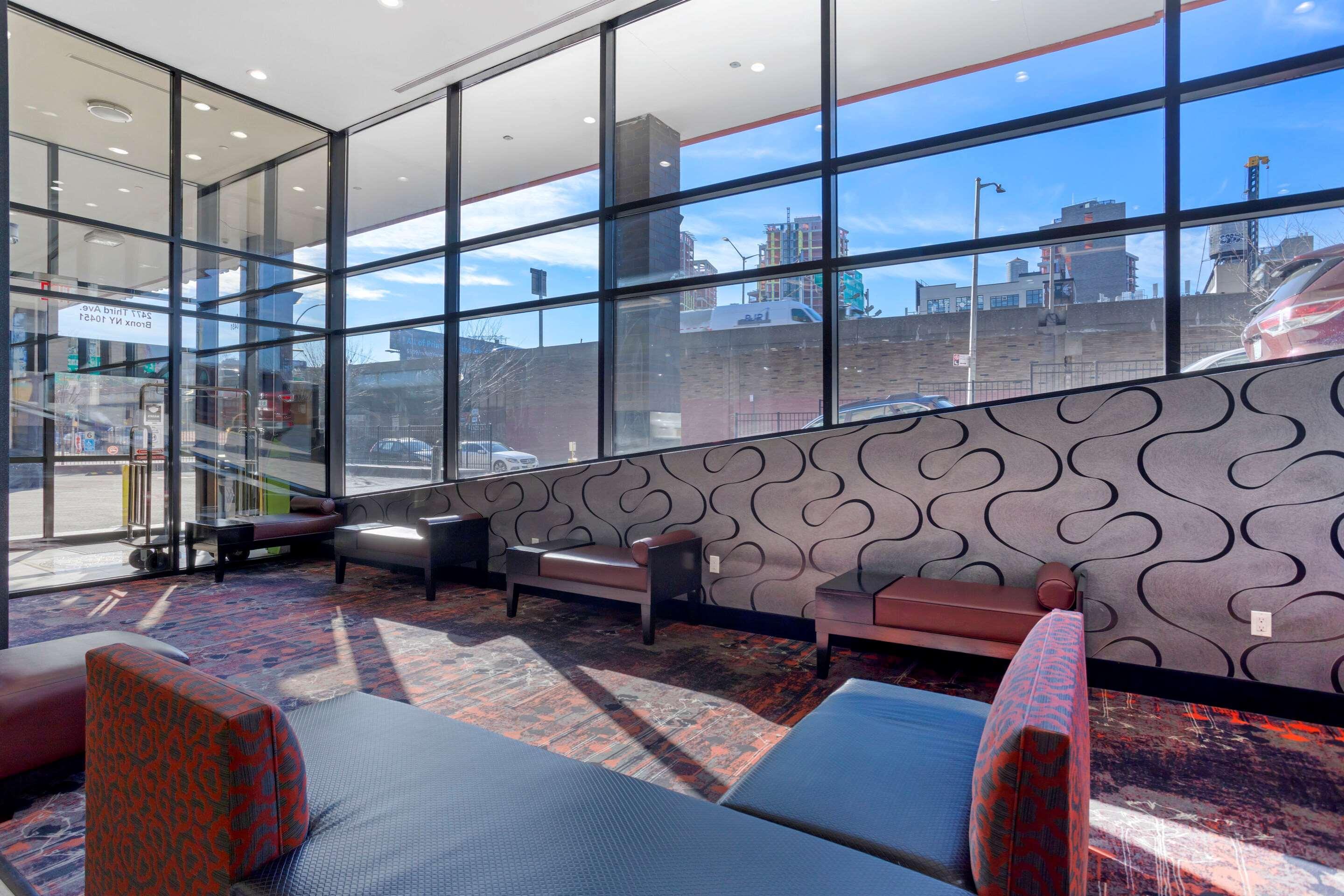 Comfort Inn & Suites Near Stadium Nueva York Exterior foto